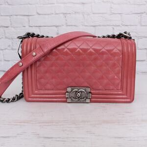 Chanel Boy Bag Medium Pink Patent Leather Shoulder Bag Handbag Purse A5180
